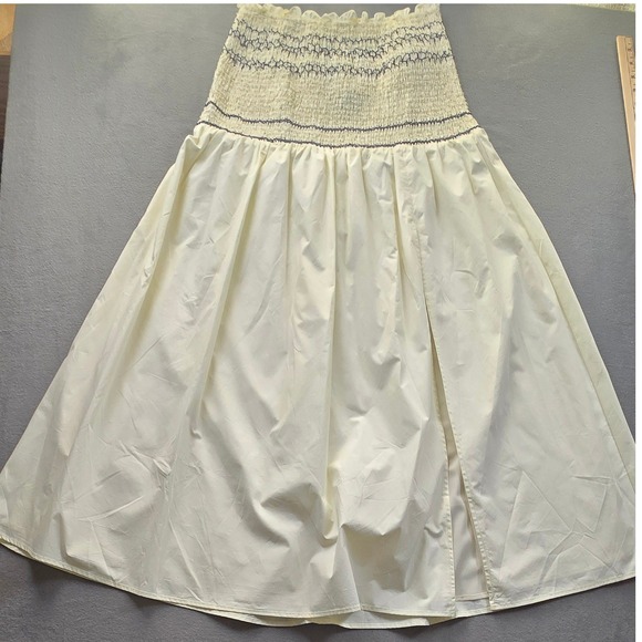 Eb Luxe Los Angeles Dresses & Skirts - EB Luxe Los‎ Angeles Cream Smocked Strapless Dress Cotton Stitch LS1820 LARGE